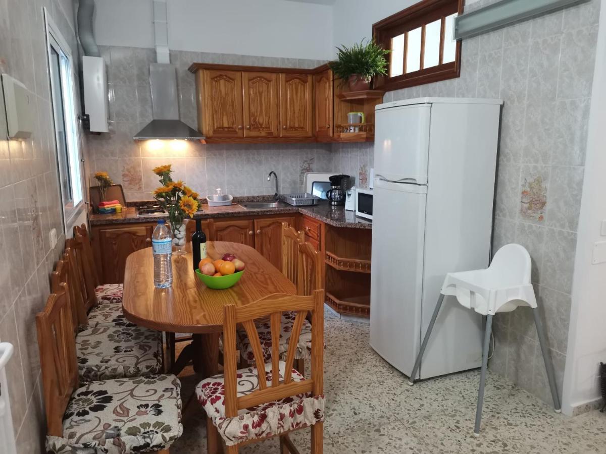 Chalet Con Jacuzzi Climatizado, Barbacoa Y Cerca De La Playa Abades  Kültér fotó